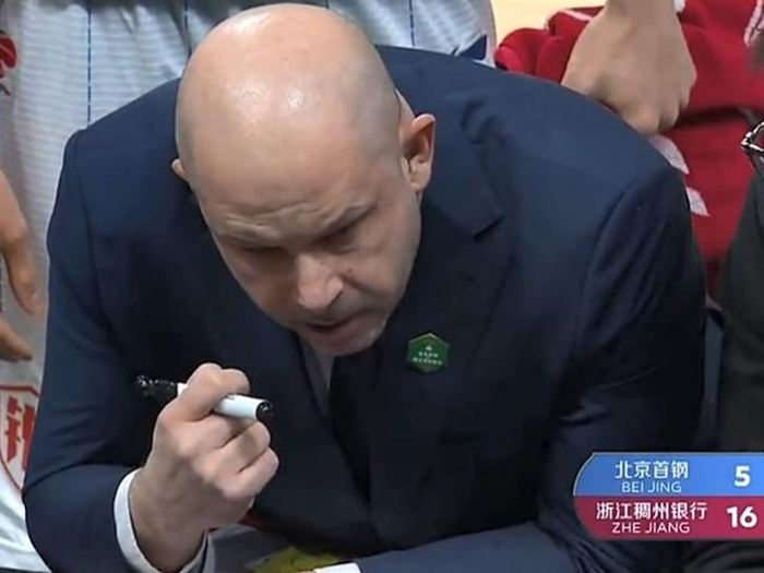 九游体育app-主帅不满球队展现，全队反思备战