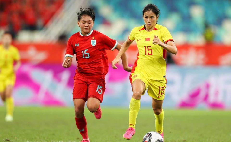 劲敌对决:女足选手展现出色实力的简单介绍 劲敌对决:女足选手展现出色实力的简单介绍