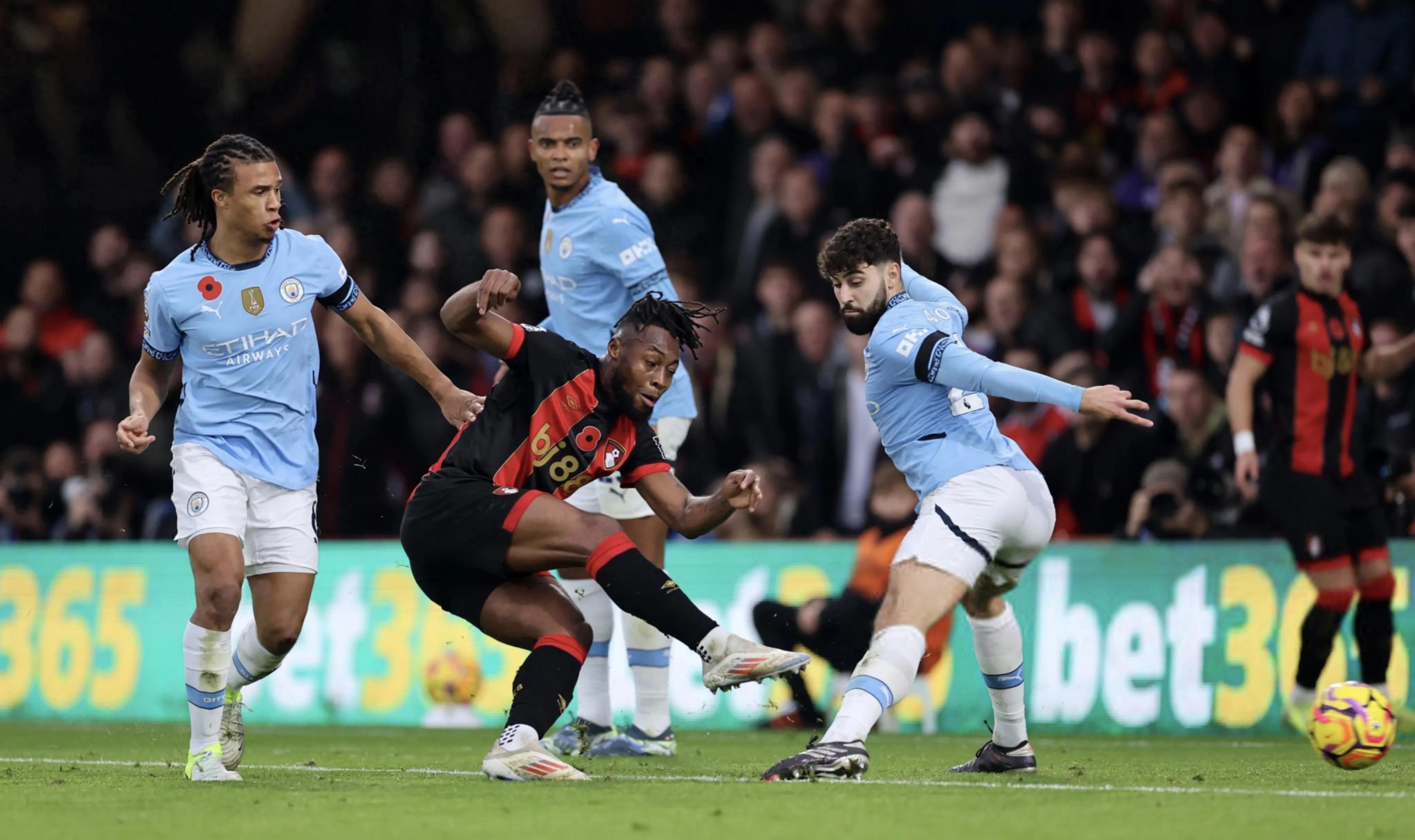 九游体育app下载-包含曼城主场4-0大胜切尔西，提前登顶英超榜首的词条