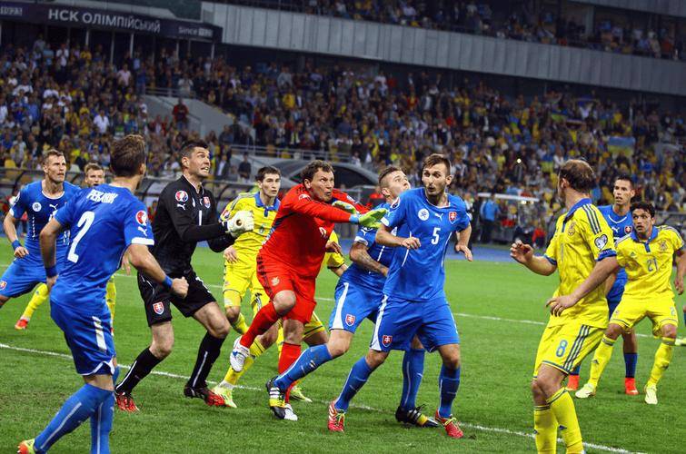 九游体育-瑞典在对斯洛伐克的比赛中保持领先地位