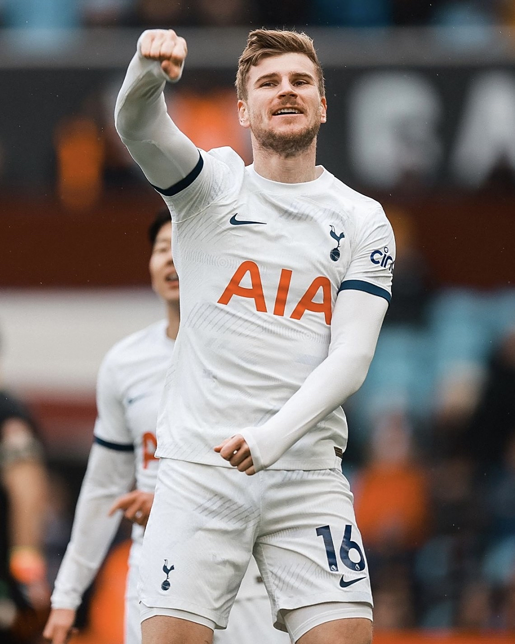 阿斯顿维拉客场取胜,壮大气势 阿斯顿维拉客场取胜,壮大气势