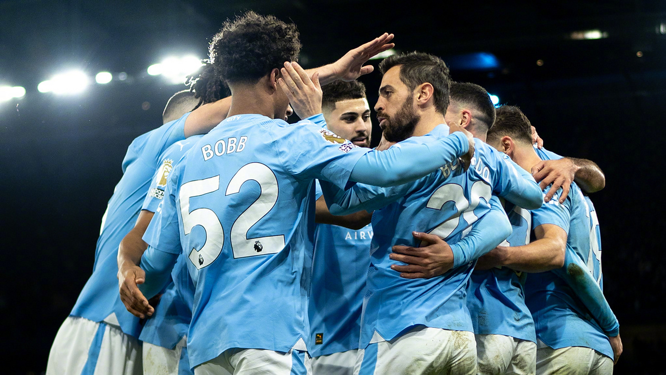 曼城客场3:2惊险获胜,继续领先 曼城客场3:2惊险获胜,继续领先